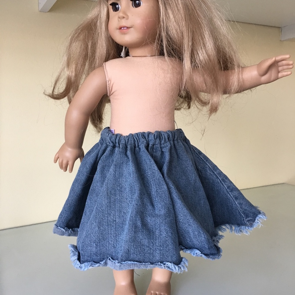 Denim Skirt with raw edge, for 18” doll.